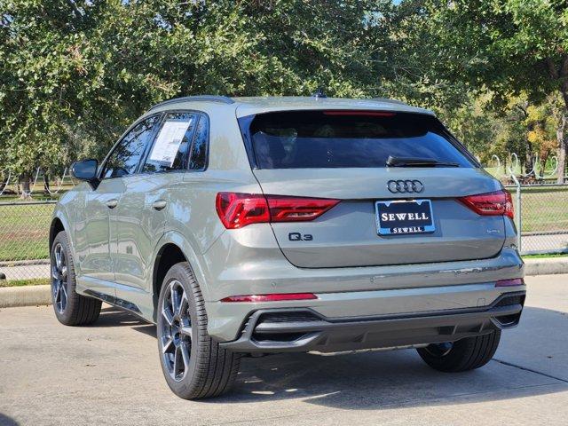 2025 Audi Q3 Vehicle Photo in HOUSTON, TX 77090