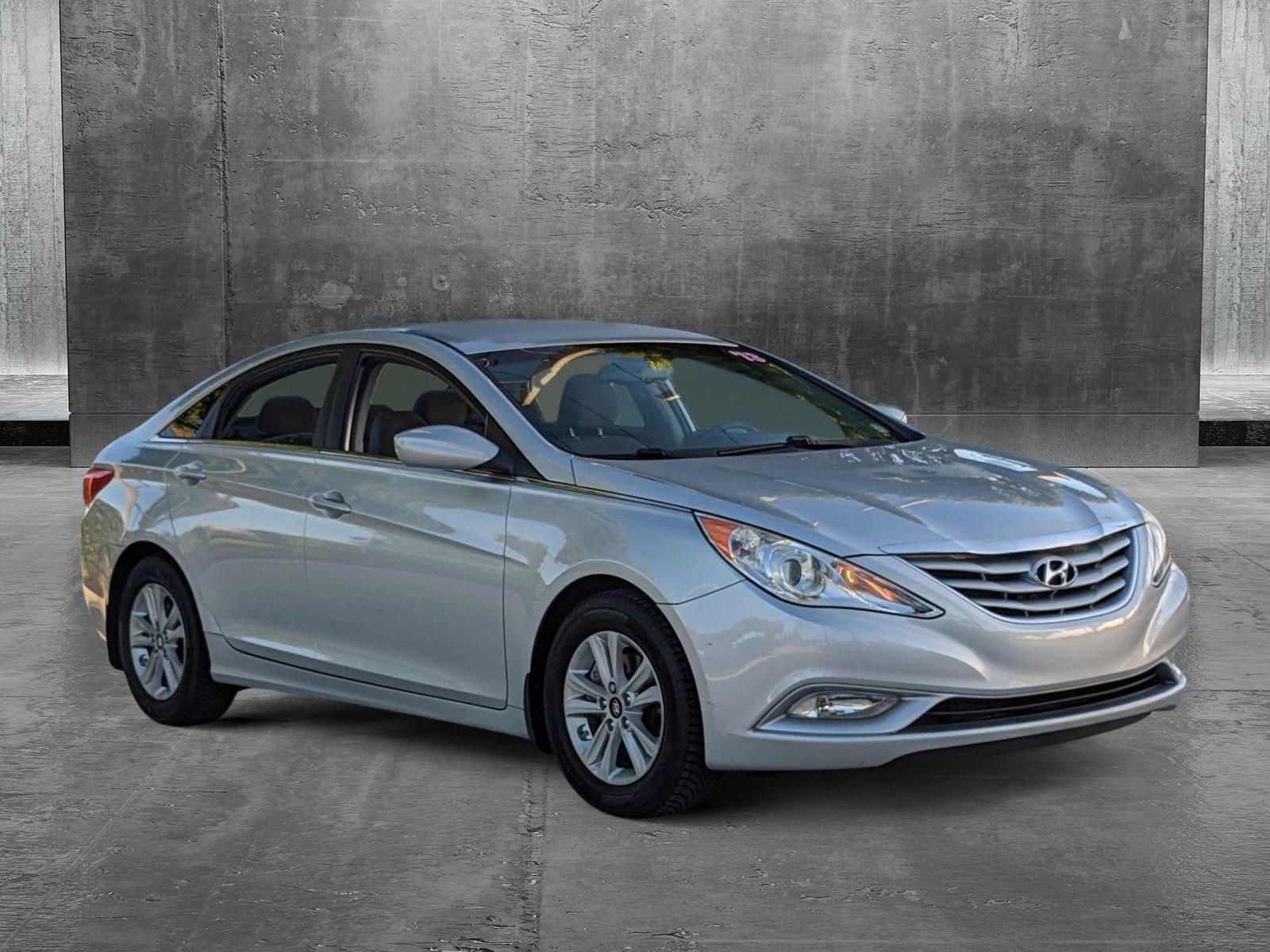 2013 Hyundai SONATA Vehicle Photo in Davie, FL 33331