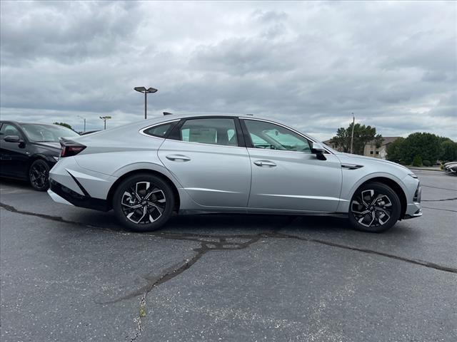 2024 Hyundai SONATA Vehicle Photo in Shiloh, IL 62269