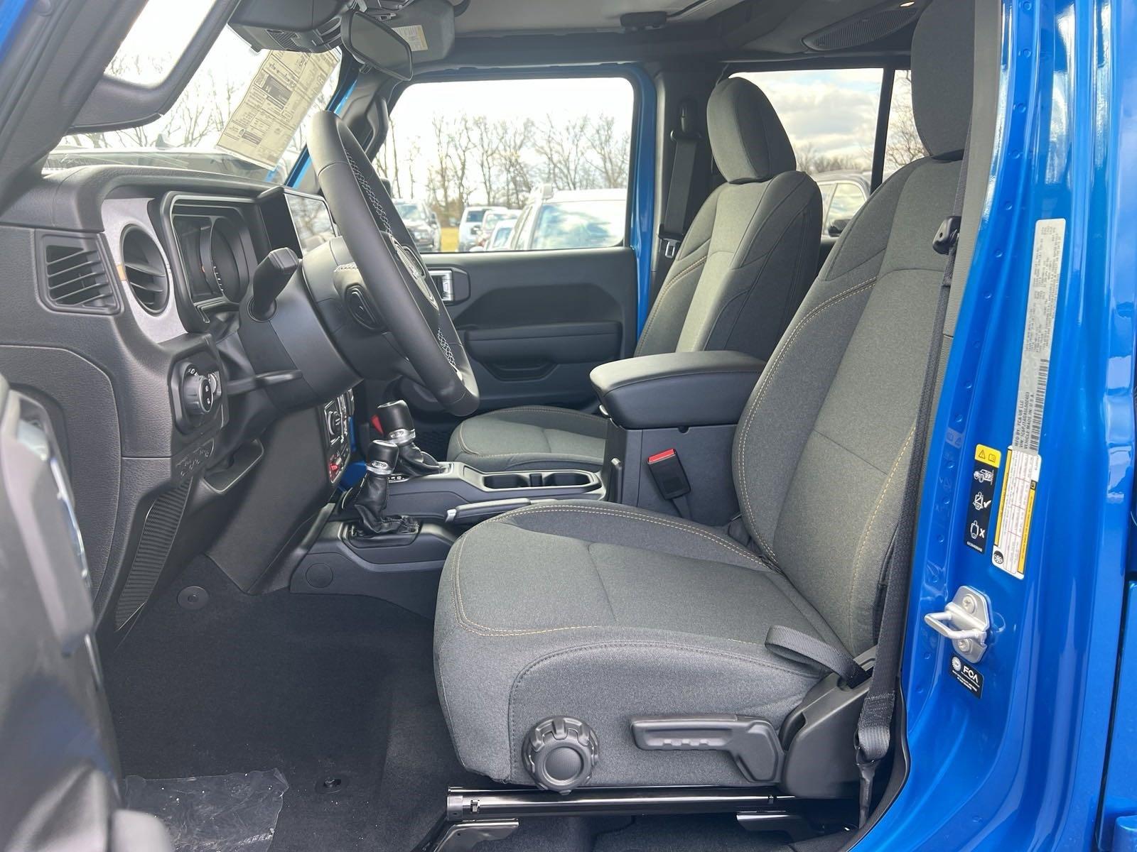 2025 Jeep Gladiator Vehicle Photo in Mechanicsburg, PA 17050-1707