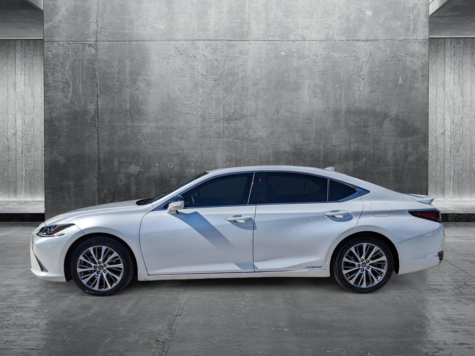 2019 Lexus ES 300h Vehicle Photo in Tampa, FL 33614