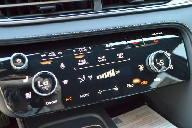 2025 INFINITI QX60 Vehicle Photo in Houston, TX 77090