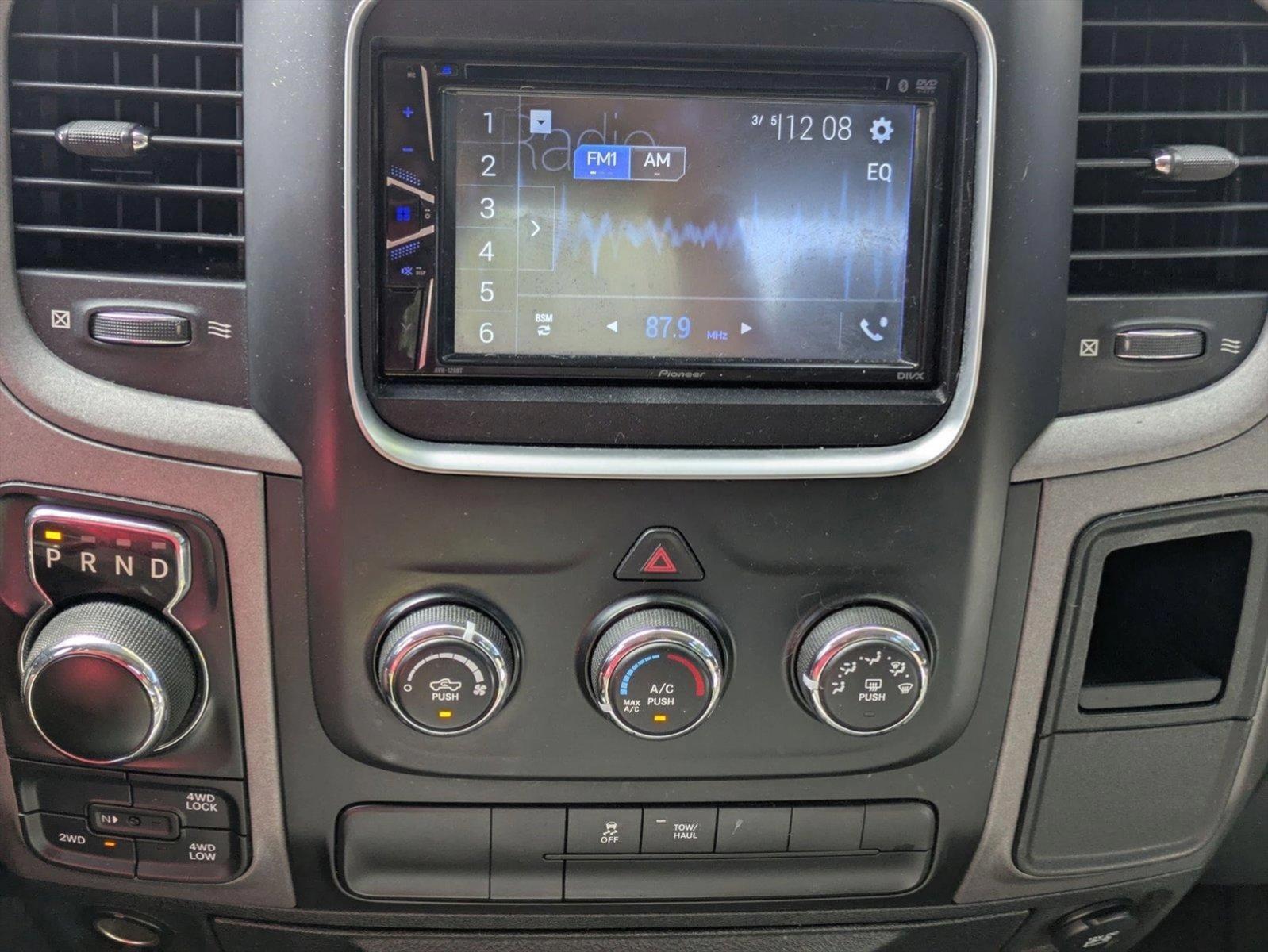 2017 Ram 1500 Vehicle Photo in GREENACRES, FL 33463-3207