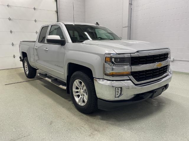 Used 2017 Chevrolet Silverado 1500 LT with VIN 1GCVKRECXHZ267225 for sale in Rogers, Minnesota