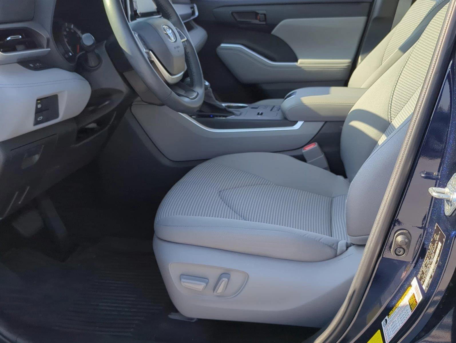 2022 Toyota Highlander Vehicle Photo in Ft. Myers, FL 33907