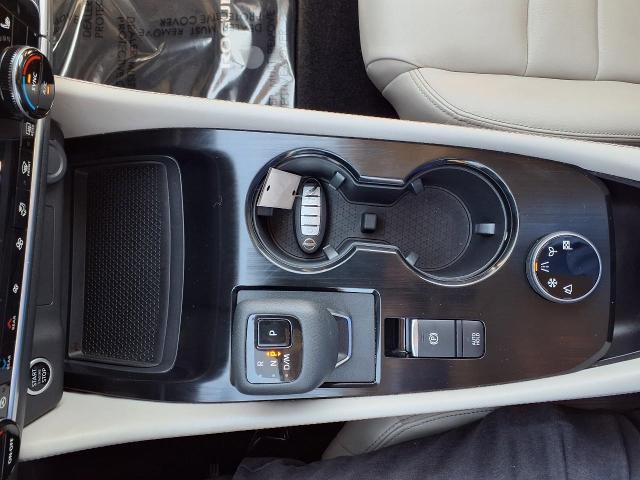 2022 Nissan Rogue Vehicle Photo in Oshkosh, WI 54904