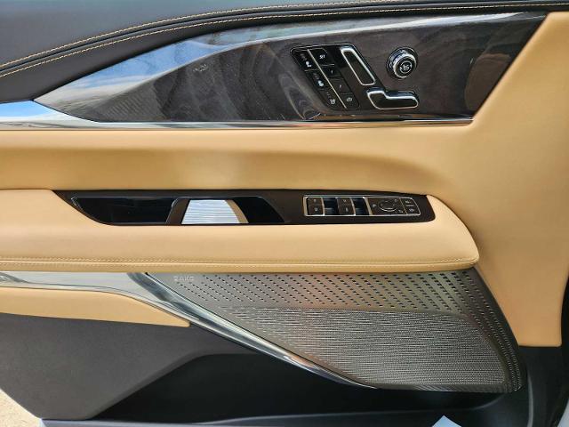 2025 Cadillac Escalade IQ Vehicle Photo in HOUSTON, TX 77079