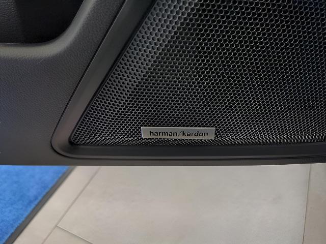 2025 Subaru Outback Vehicle Photo in Green Bay, WI 54304
