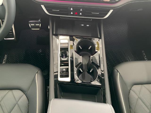 2025 Volkswagen Atlas Vehicle Photo in Oshkosh, WI 54904