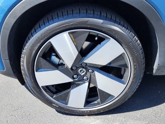 2022 Volvo C40 Recharge Pure Electric Vehicle Photo in ENGLEWOOD, CO 80113-6708