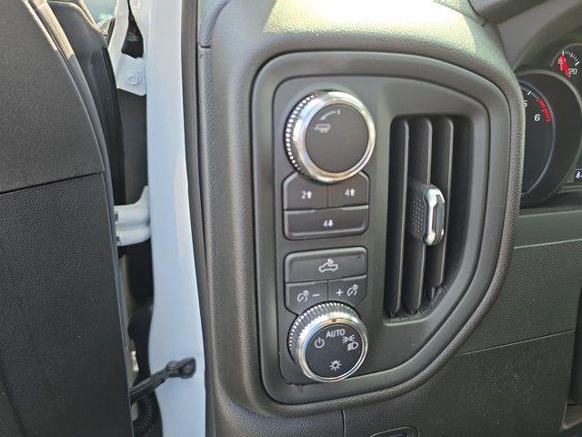 2024 GMC Sierra 2500 HD Vehicle Photo in Pleasant Hills, PA 15236