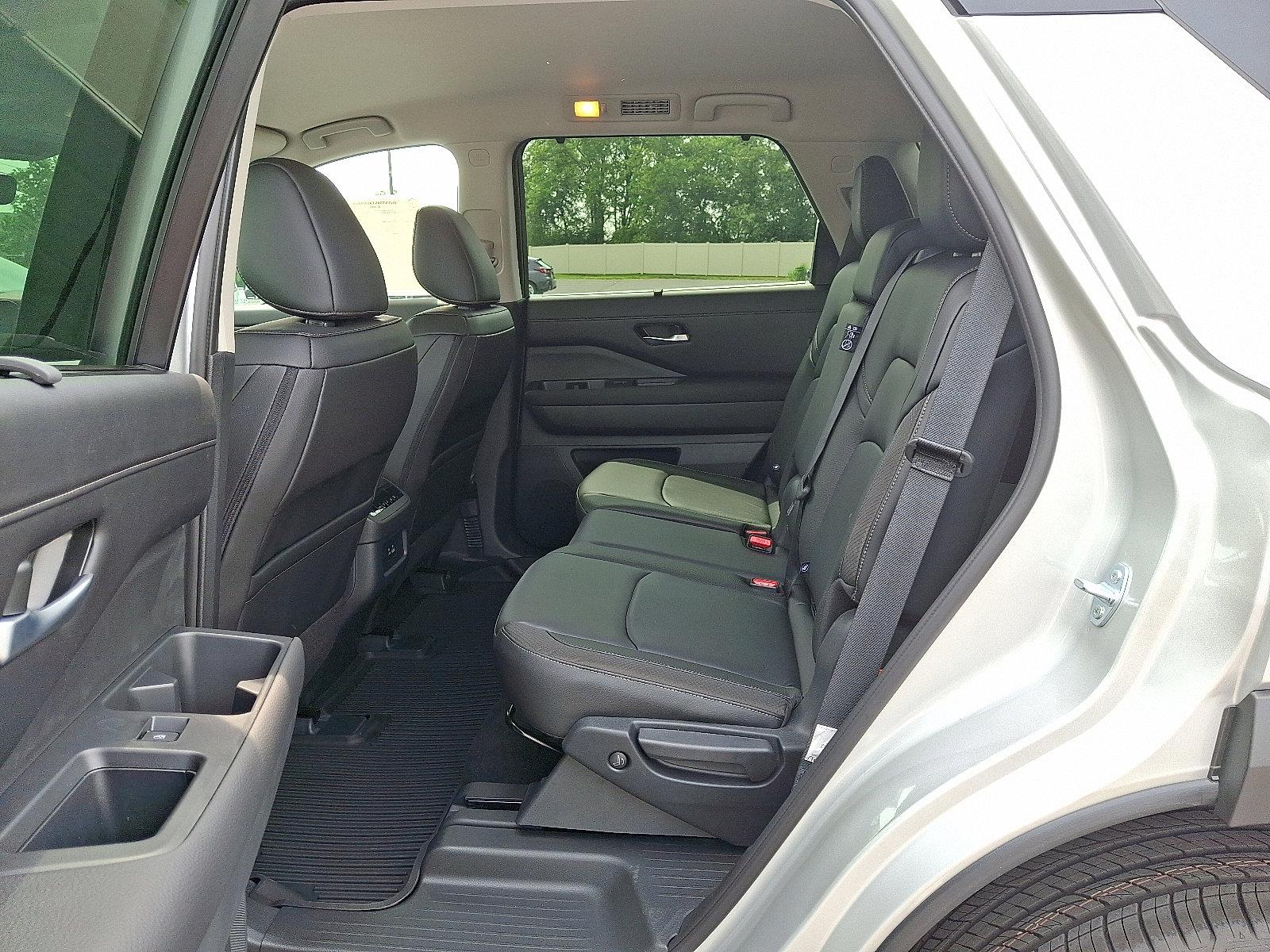 2025 Nissan Pathfinder Vehicle Photo in Mechanicsburg, PA 17050-2306