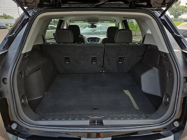 2022 GMC Terrain Vehicle Photo in TREVOSE, PA 19053-4984