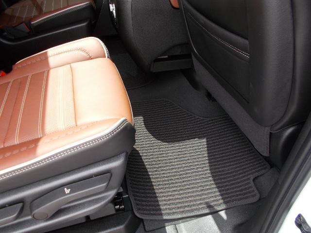 2023 GMC Yukon Vehicle Photo in LOWELL, MA 01852-4336