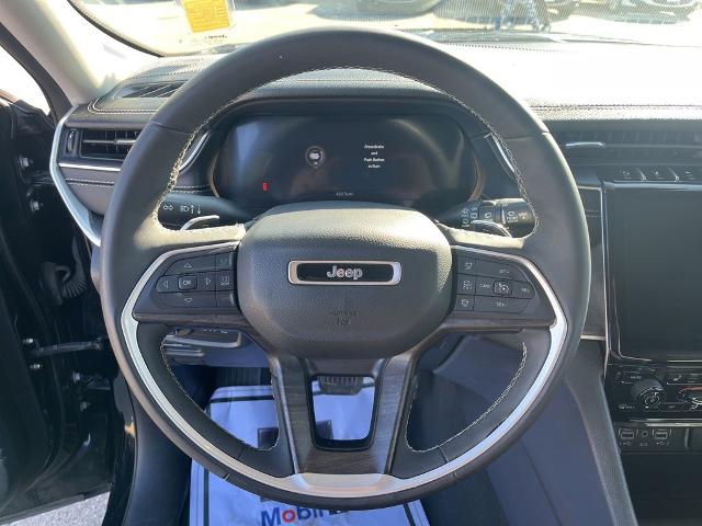 2023 Jeep Grand Cherokee Vehicle Photo in Cedar Rapids, IA 52402