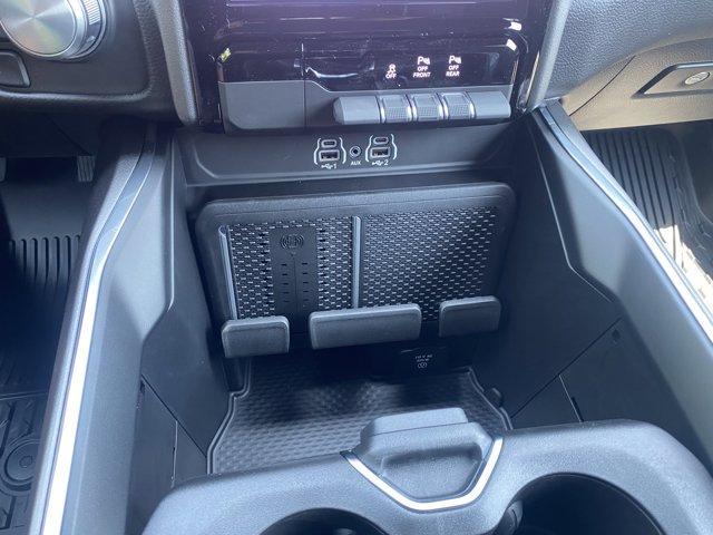 2025 Ram 1500 Vehicle Photo in Doylsetown, PA 18901