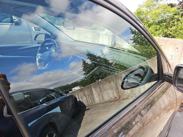 2022 Chevrolet Bolt EUV Vehicle Photo in PUYALLUP, WA 98371-4149