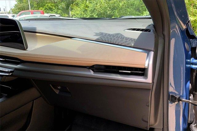 2025 Cadillac XT4 Vehicle Photo in KANSAS CITY, MO 64114-4545