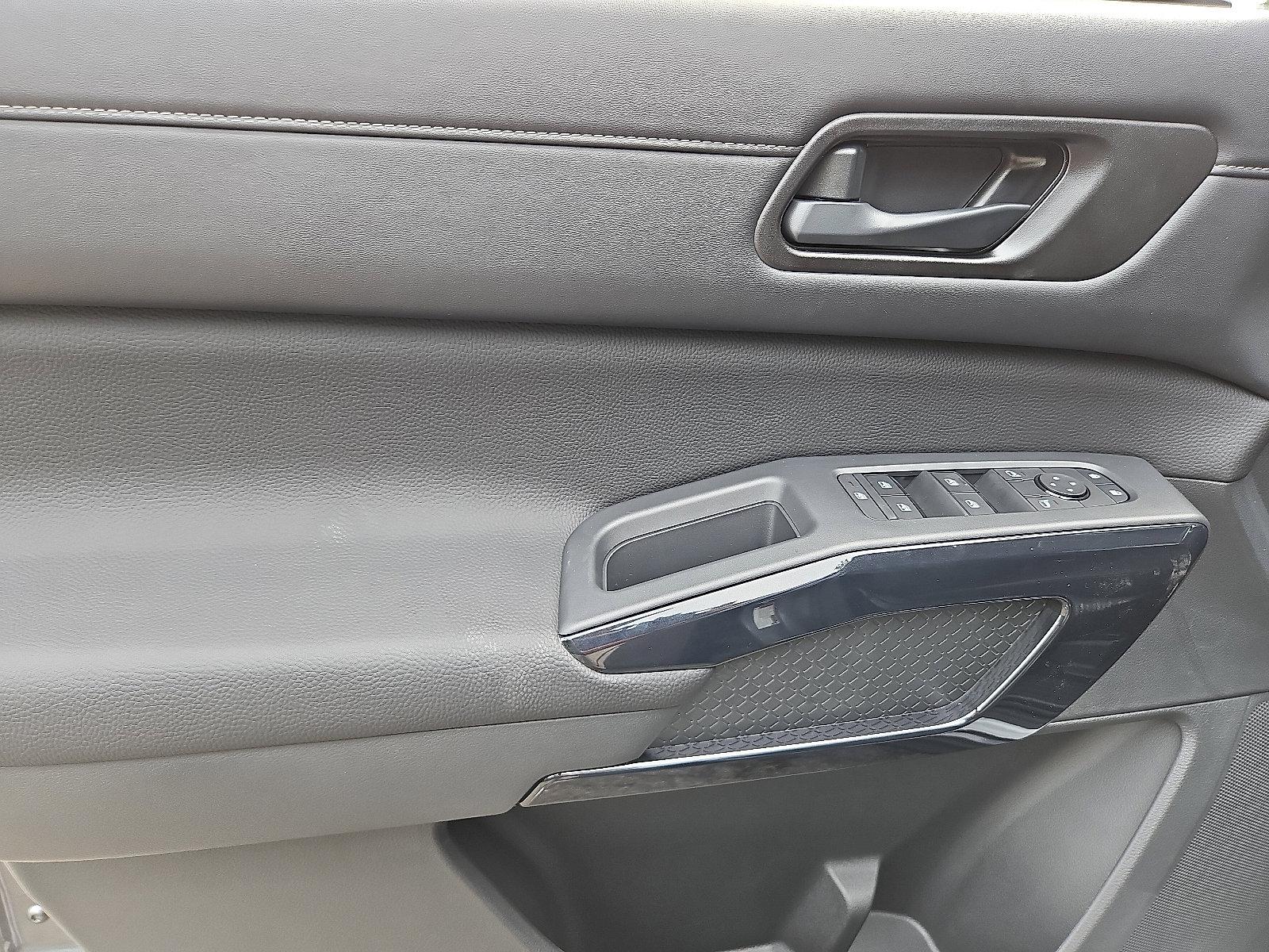 2025 Nissan Pathfinder Vehicle Photo in Jenkintown, PA 19046