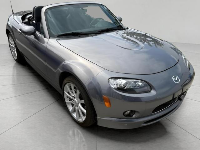 2008 Mazda MX-5 Miata Vehicle Photo in Appleton, WI 54913