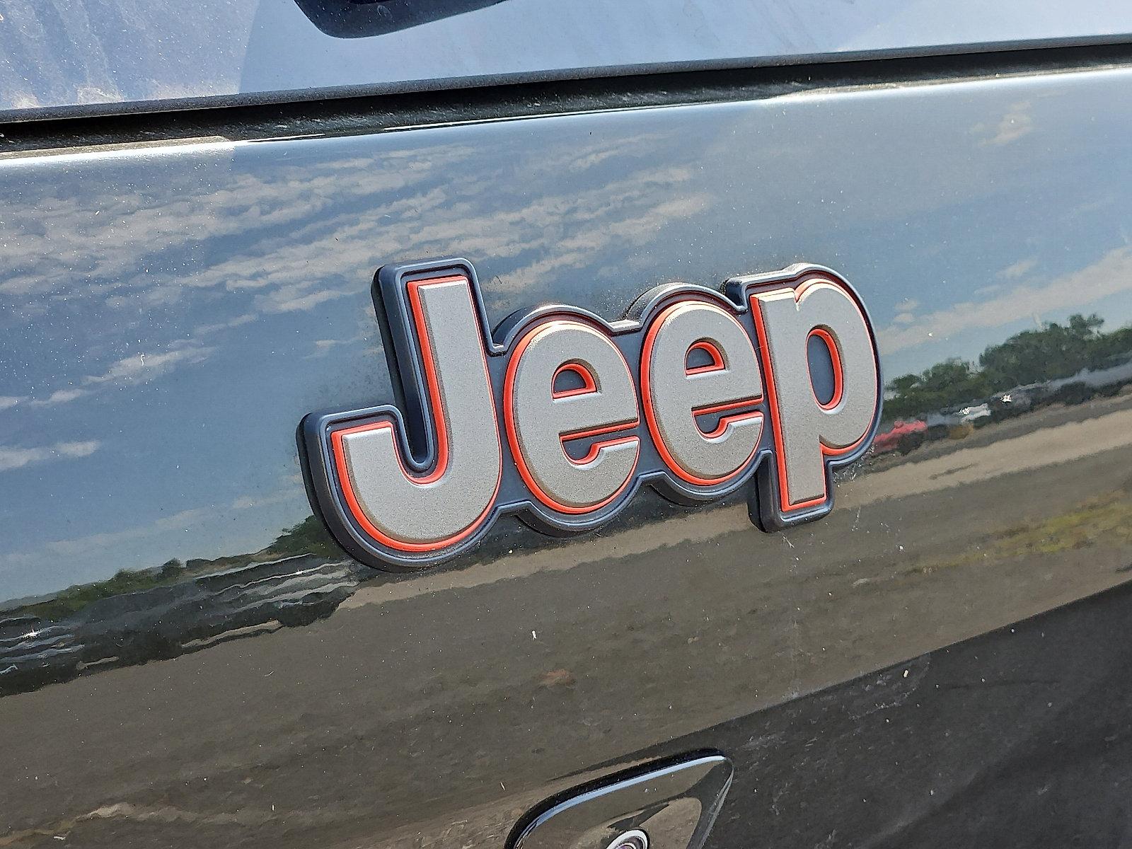 2017 Jeep Cherokee Vehicle Photo in Trevose, PA 19053
