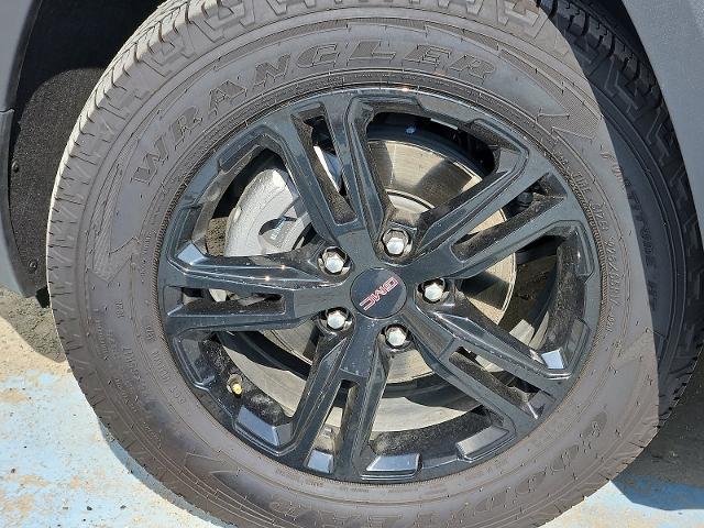 2023 GMC Terrain Vehicle Photo in TREVOSE, PA 19053-4984
