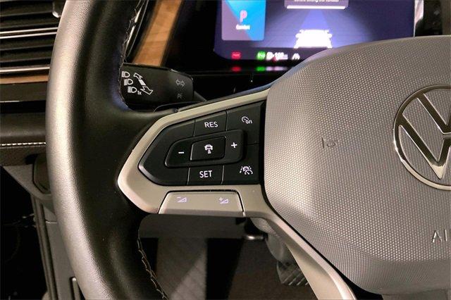 2024 Volkswagen Atlas Vehicle Photo in INDEPENDENCE, MO 64055-1314