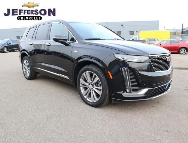 2023 Cadillac XT6 Vehicle Photo in DETROIT, MI 48207-4102