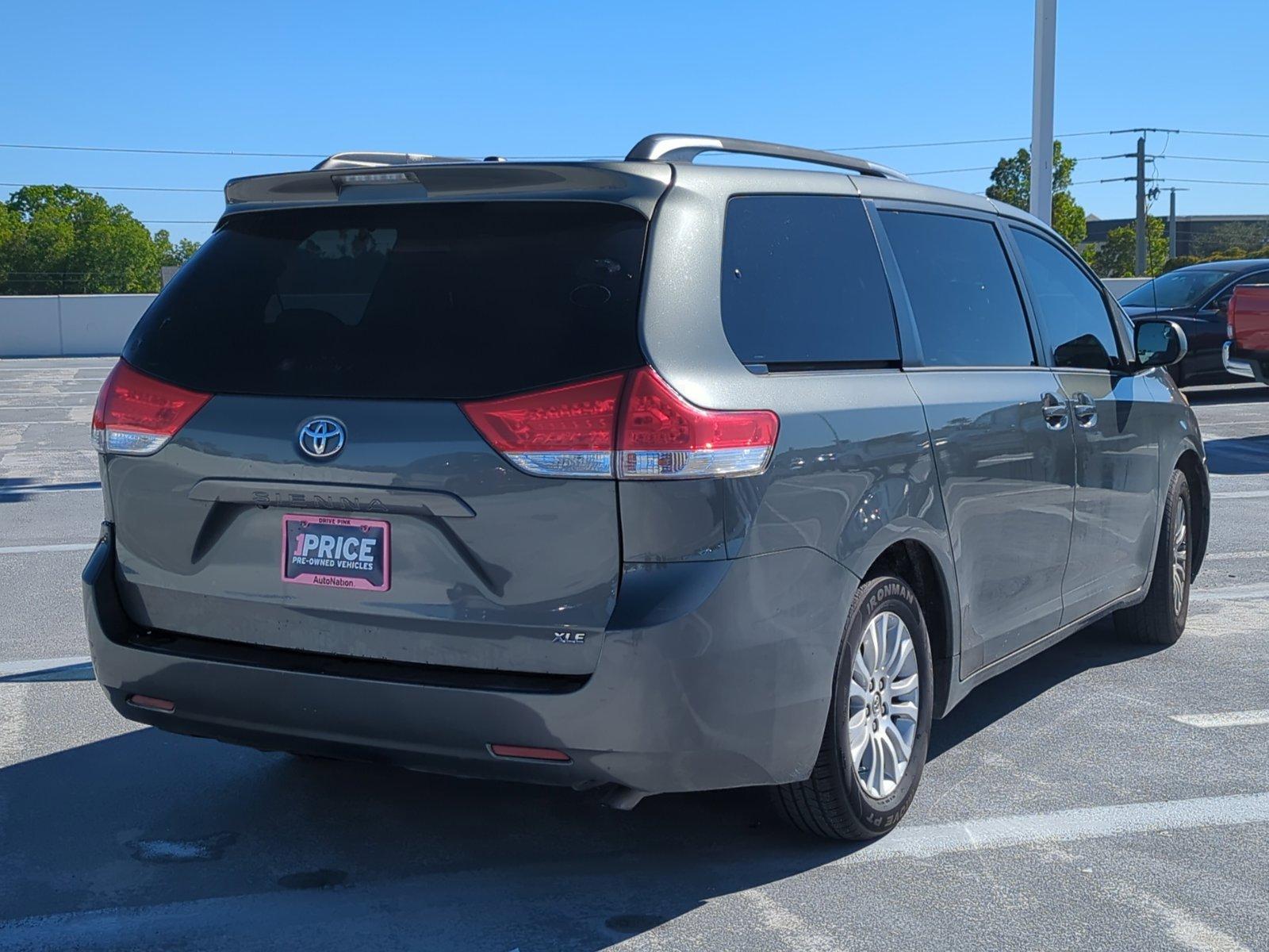 2013 Toyota Sienna Vehicle Photo in Ft. Myers, FL 33907