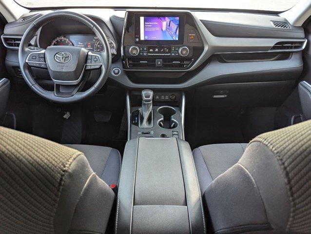 2023 Toyota Highlander Vehicle Photo in San Antonio, TX 78230