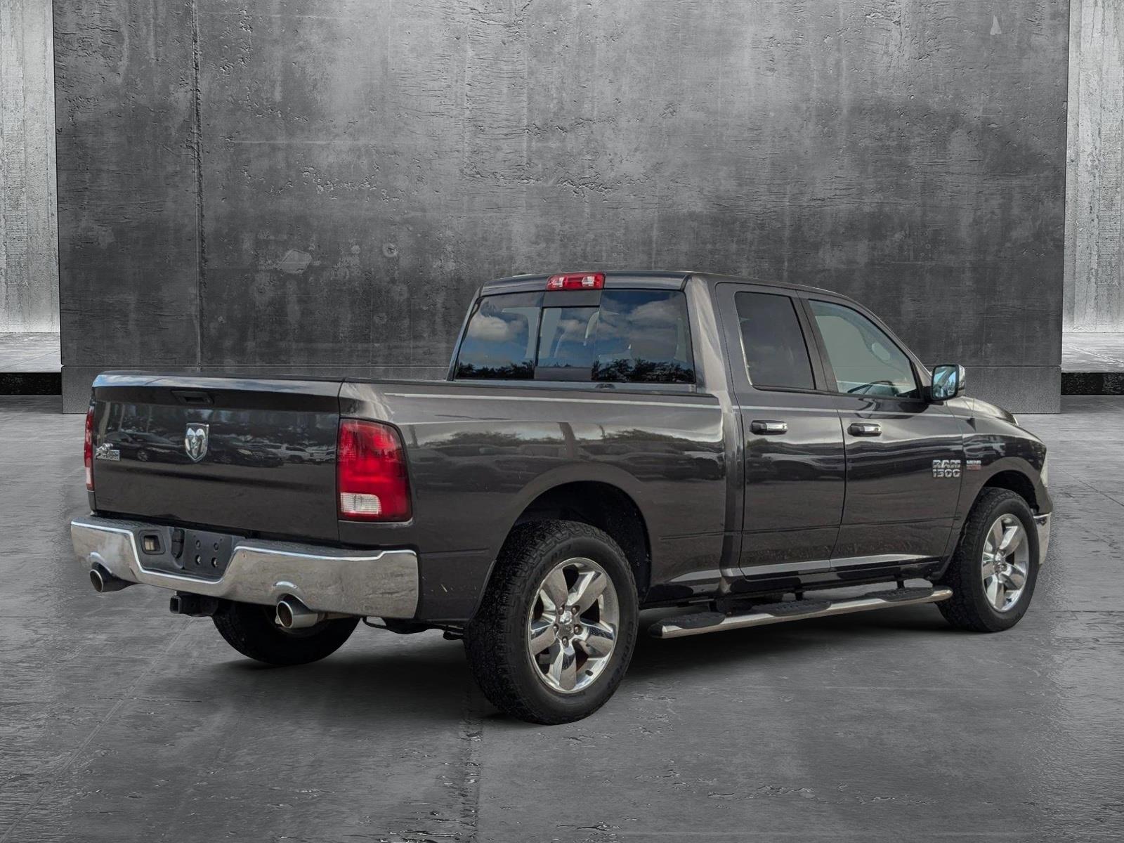 2015 Ram 1500 Vehicle Photo in St. Petersburg, FL 33713