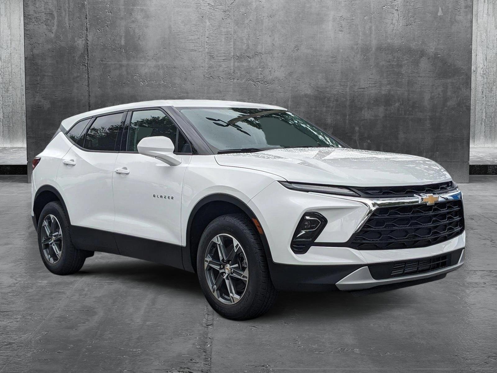 2025 Chevrolet Blazer Vehicle Photo in MIAMI, FL 33172-3015