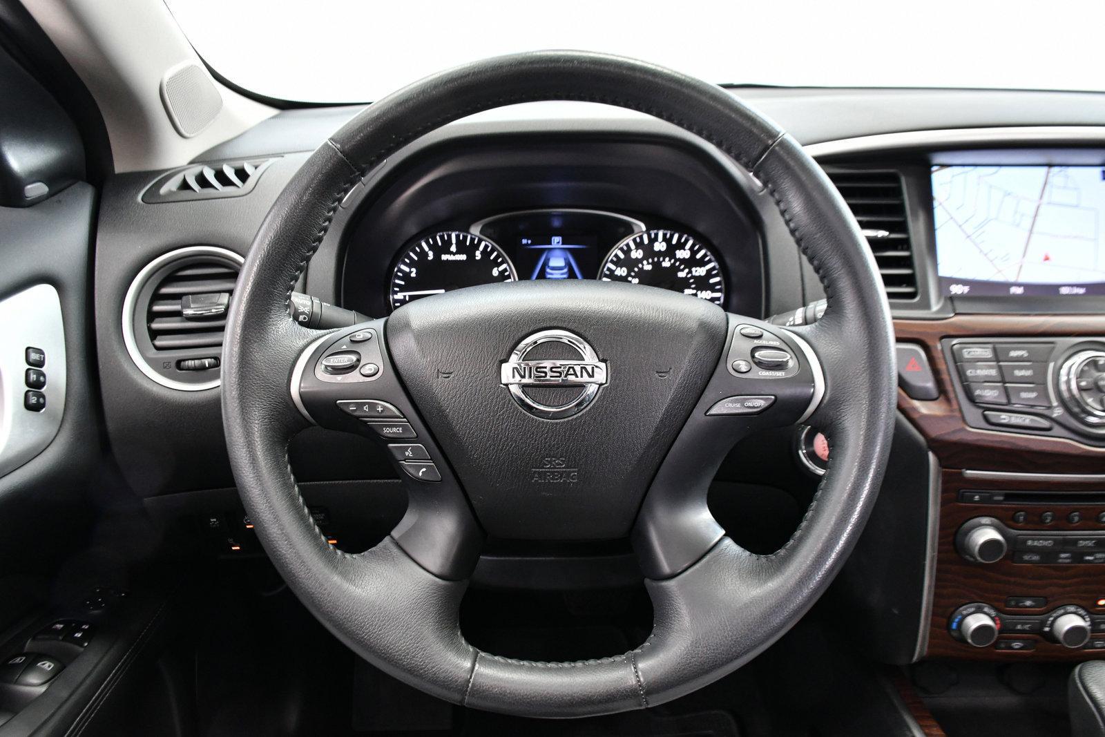 2017 Nissan Pathfinder Vehicle Photo in DALLAS, TX 75235