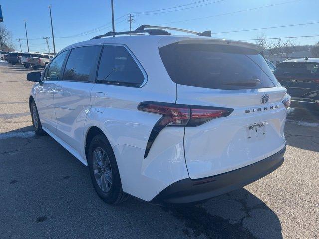 2022 Toyota Sienna Vehicle Photo in MILFORD, OH 45150-1684