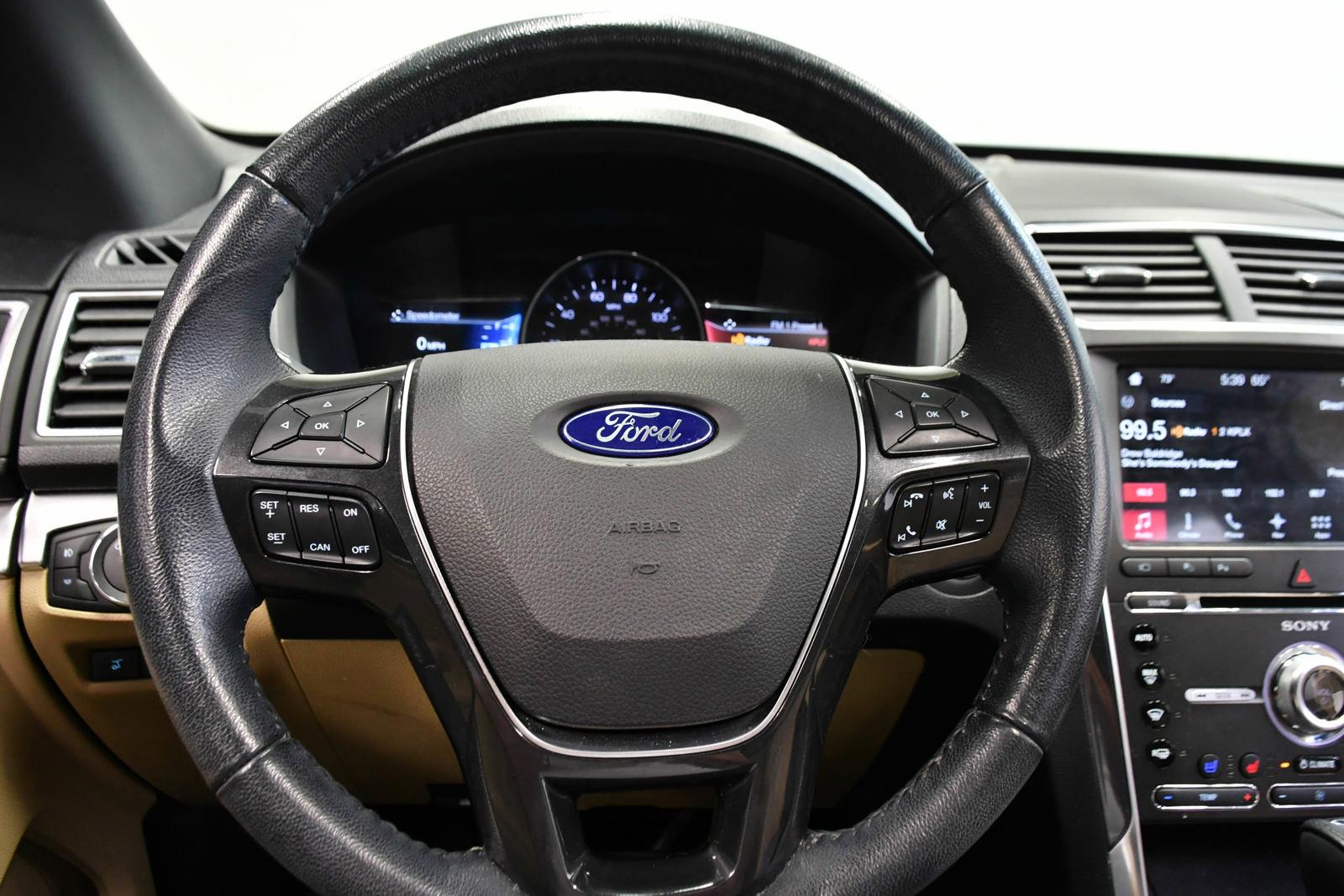 2017 Ford Explorer Vehicle Photo in DALLAS, TX 75235