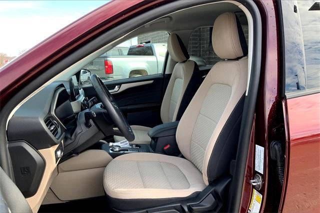 2021 Ford Escape Vehicle Photo in KANSAS CITY, MO 64114-4545