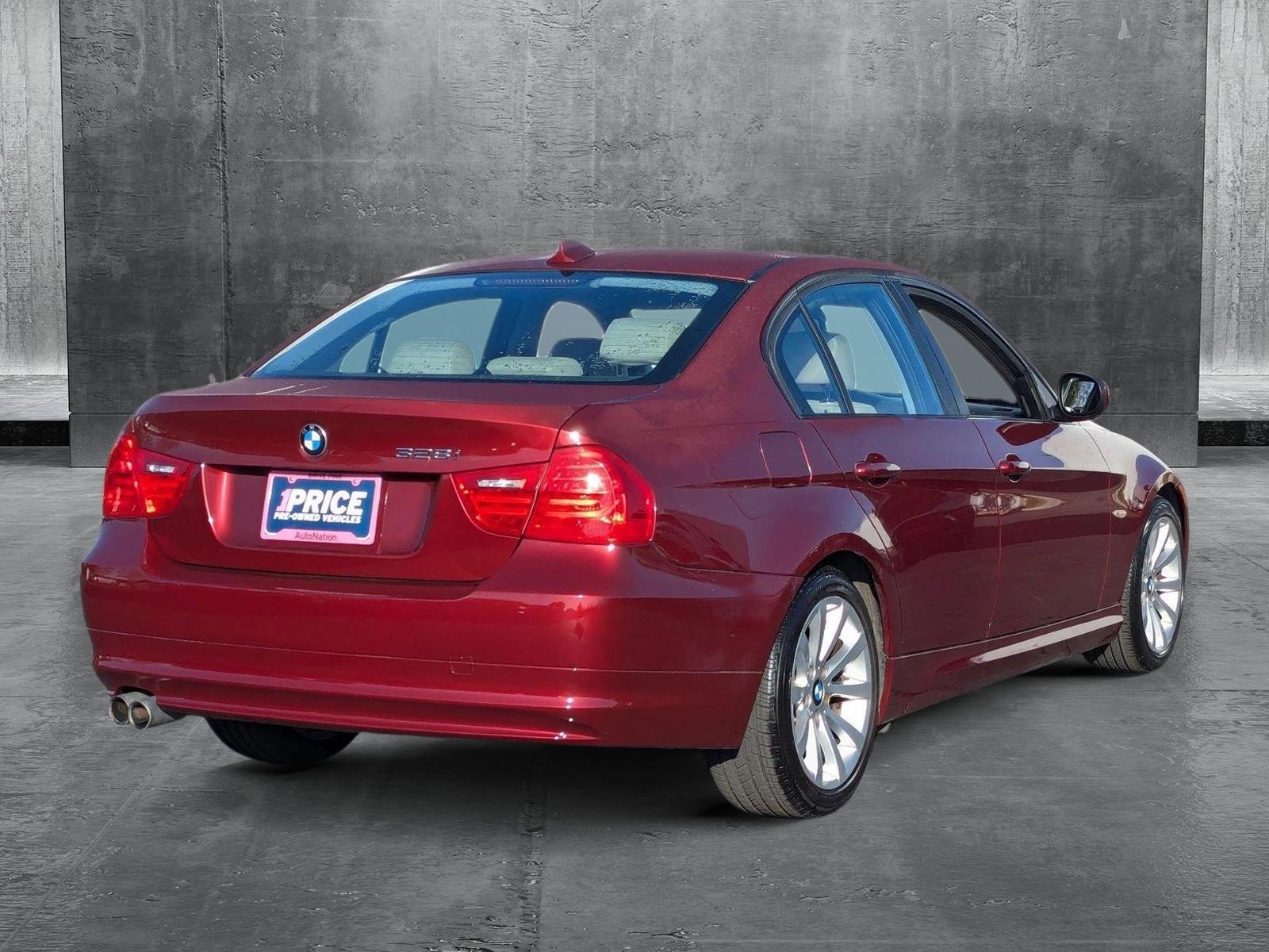 2011 BMW 3 Series Vehicle Photo in VALENCIA, CA 91355-1705