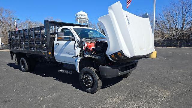 2024 Chevrolet Silverado Chassis Cab Vehicle Photo in INDEPENDENCE, MO 64055-1314