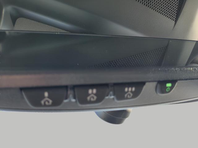 2025 Subaru Outback Vehicle Photo in Green Bay, WI 54304