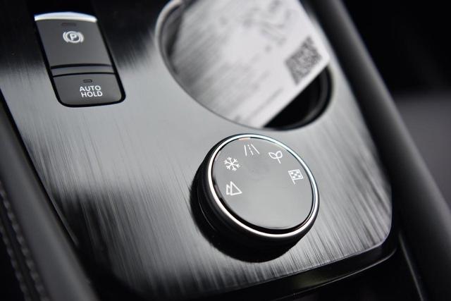 2025 Nissan Rogue Vehicle Photo in Ballwin, MO 63011