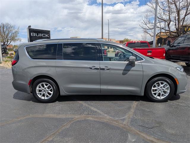 2021 Chrysler Pacifica Vehicle Photo in AURORA, CO 80012-4011