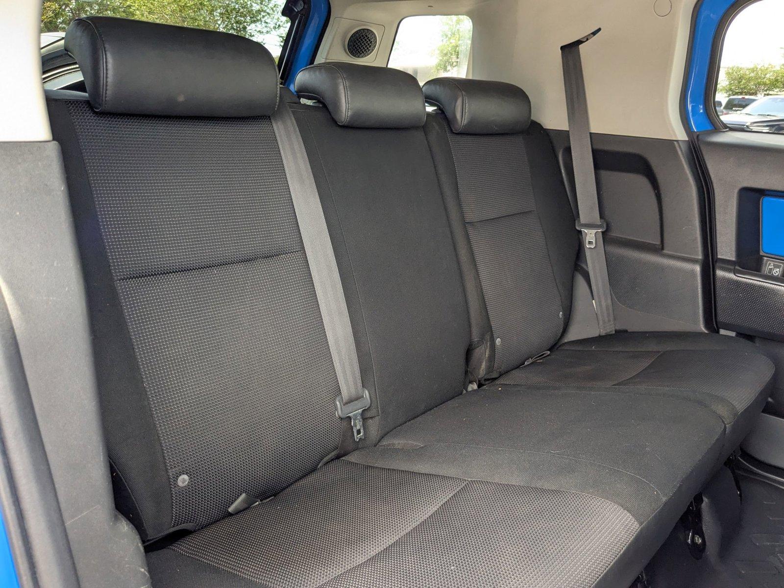 2007 Toyota FJ Cruiser Vehicle Photo in St. Petersburg, FL 33713