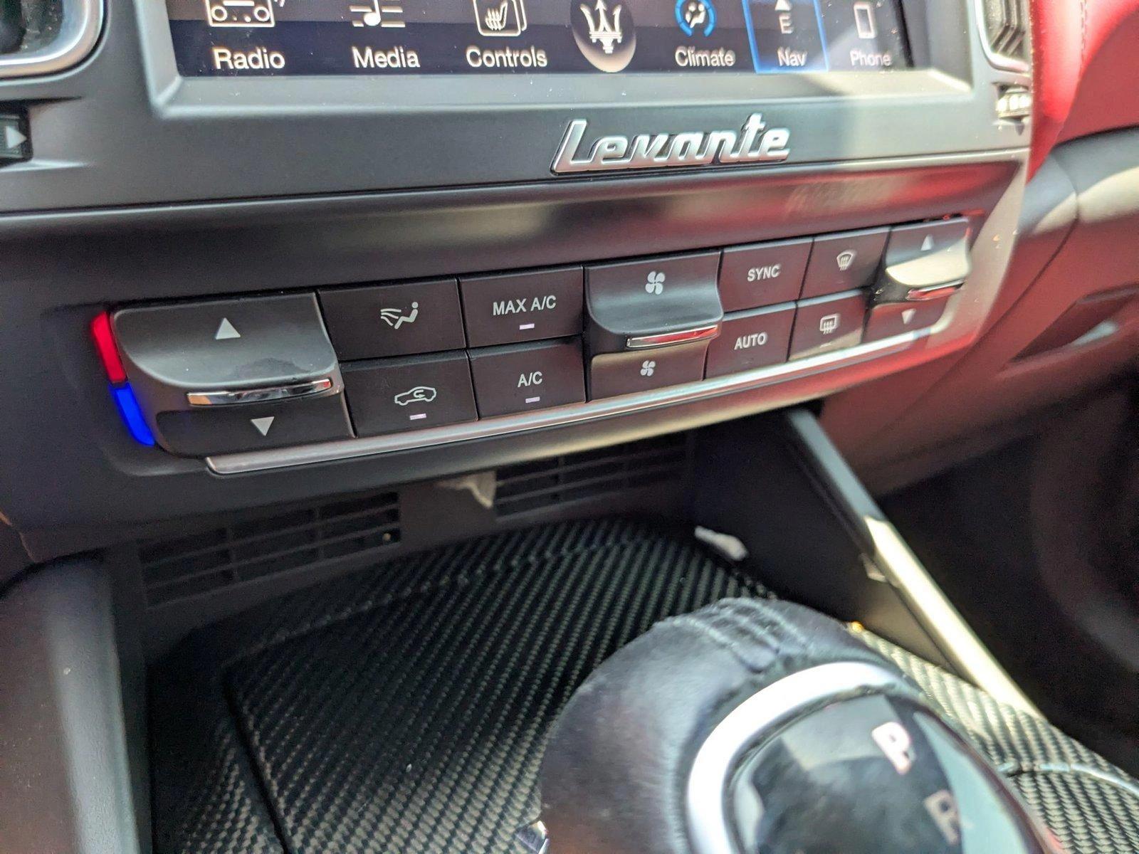 2017 Maserati Levante Vehicle Photo in St. Petersburg, FL 33713