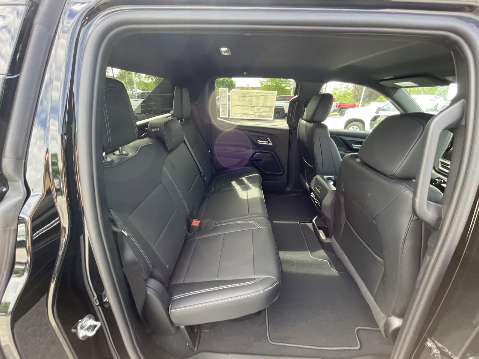 2025 Chevrolet Silverado EV Vehicle Photo in BENTONVILLE, AR 72712-4322