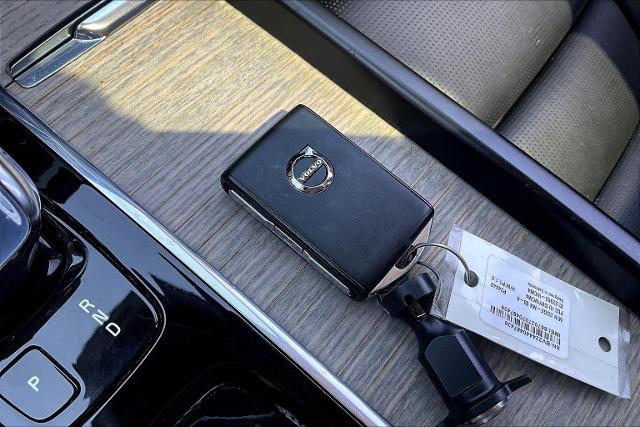 2022 Volvo XC60 Vehicle Photo in Houston, TX 77007