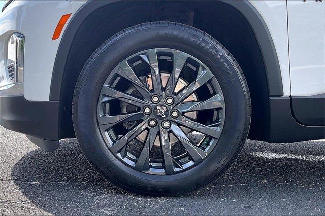 2024 Chevrolet Traverse Limited Vehicle Photo in KANSAS CITY, MO 64114-4502