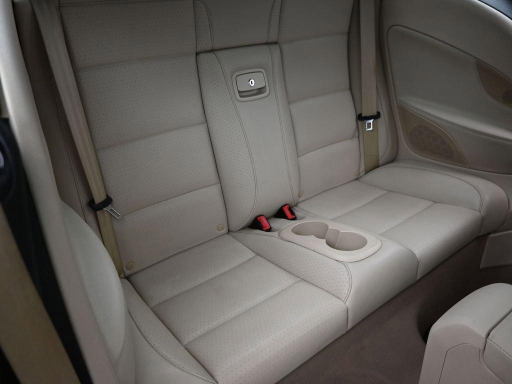 2012 Volkswagen Eos Vehicle Photo in Marion, IA 52302
