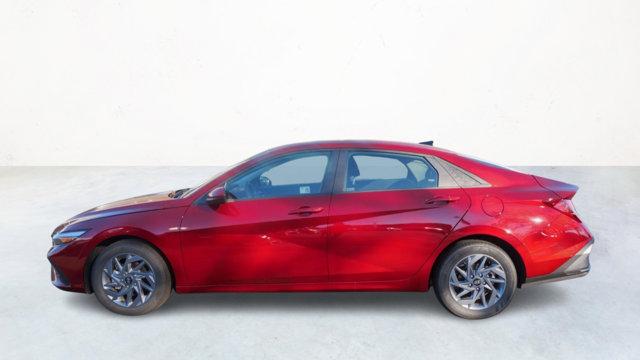 2024 Hyundai ELANTRA Vehicle Photo in Nashua, NH 03060