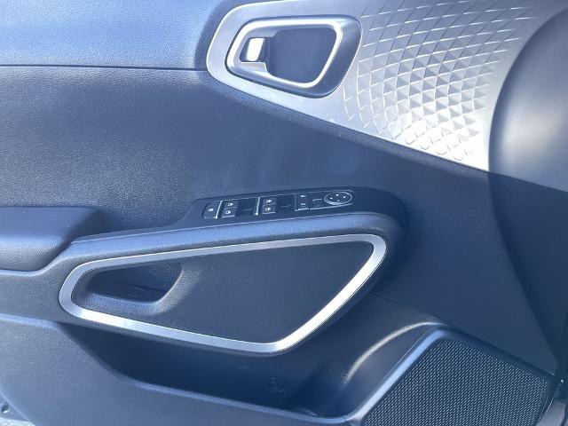 2023 Kia Soul Vehicle Photo in TURLOCK, CA 95380-4918