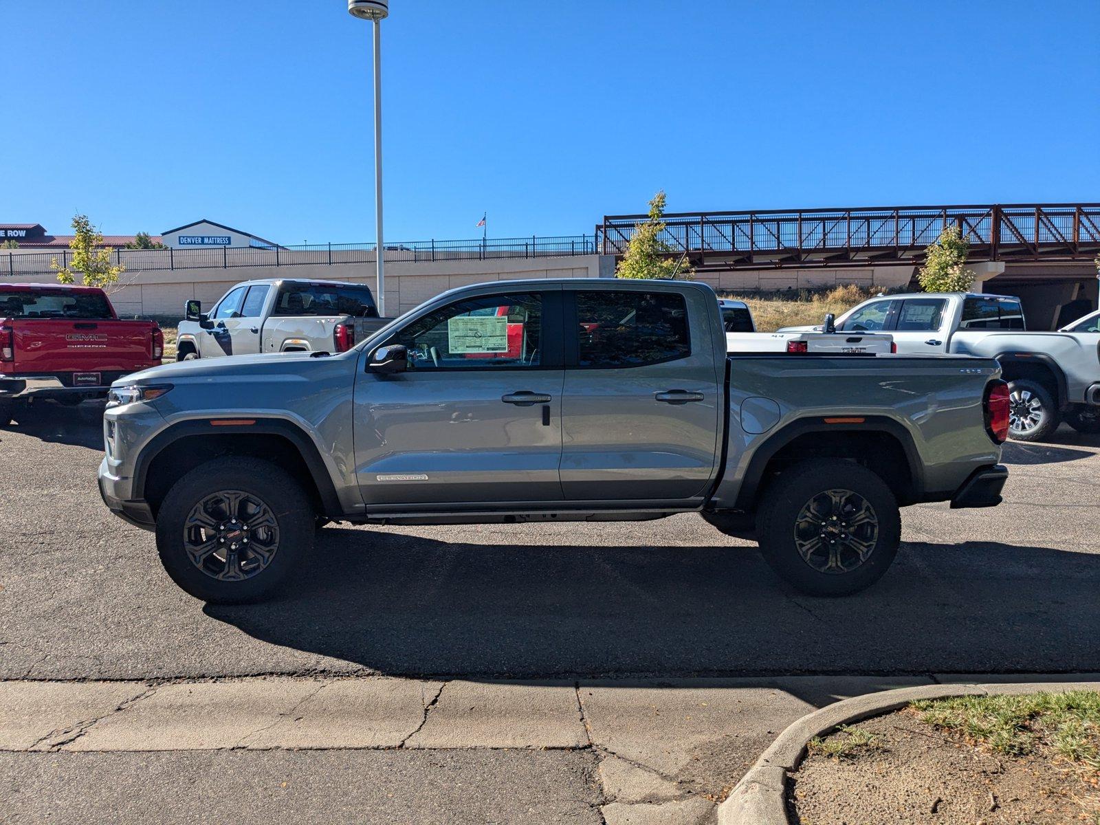 2024 GMC Canyon Vehicle Photo in LONE TREE, CO 80124-2750